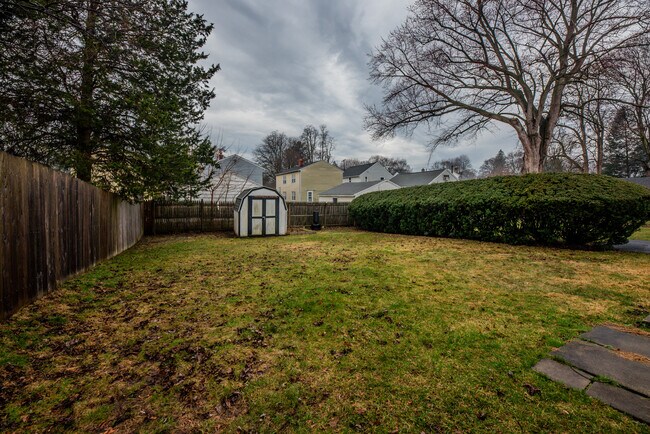 Foto del edificio - 416 W Spruce St