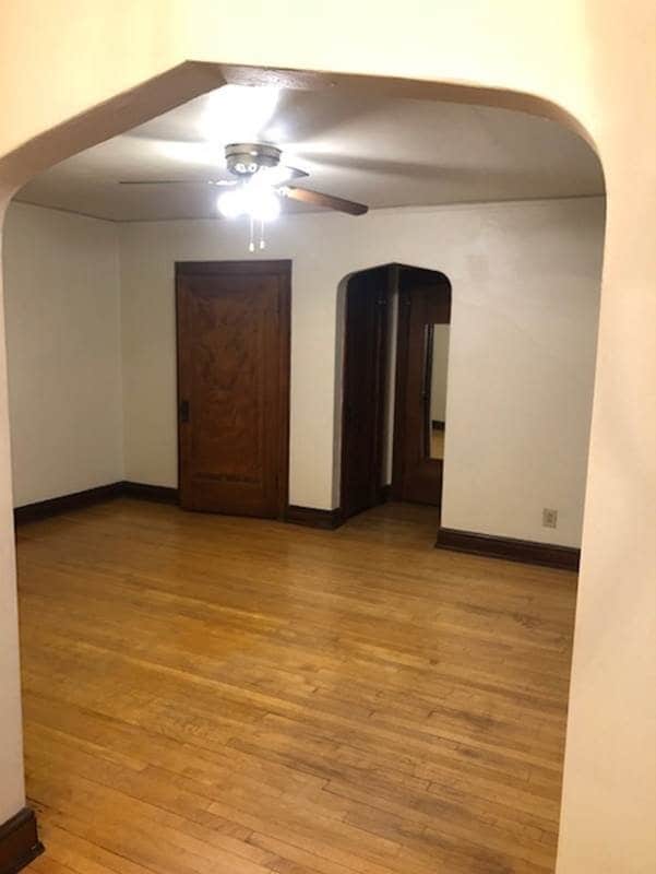 Foto del edificio - 2632 N Oakland Ave