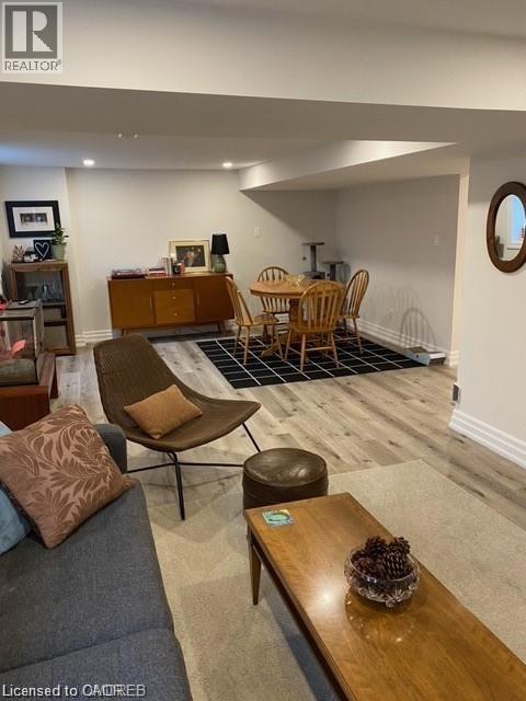 Photo du bâtiment - 482 E 37th St