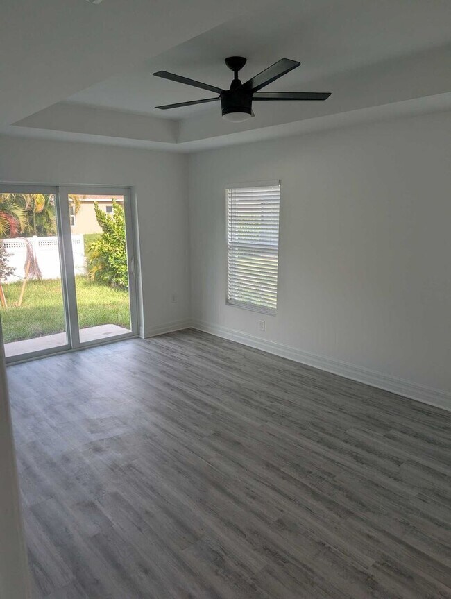 Foto del edificio - 3026 NE 6th Pl