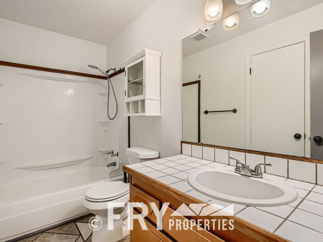 Primary Photo - 3bed/1bath Half Duplex in Westminster