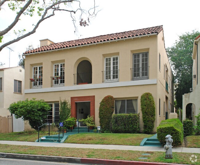 Foto del edificio - 232 N Almont Dr