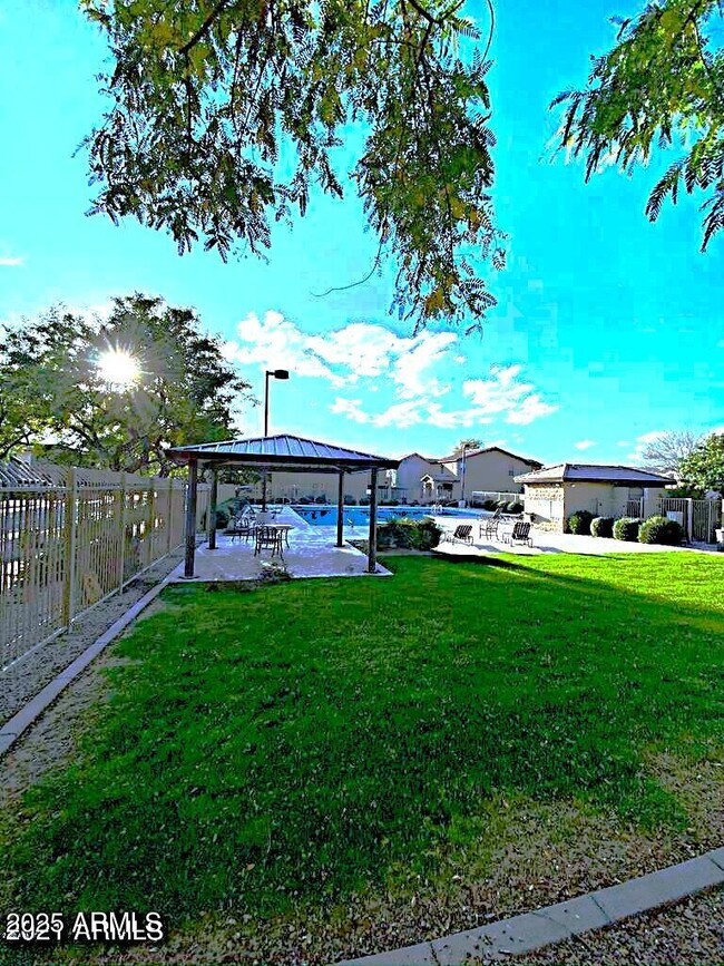 Foto del edificio - 21183 E Avenida Del Valle