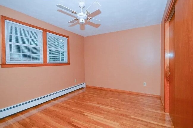 Building Photo - SINGLE FAMILY HOME