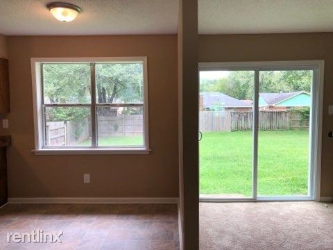 Building Photo - 3 br, 2 bath House - 4042 Hanna Dr.