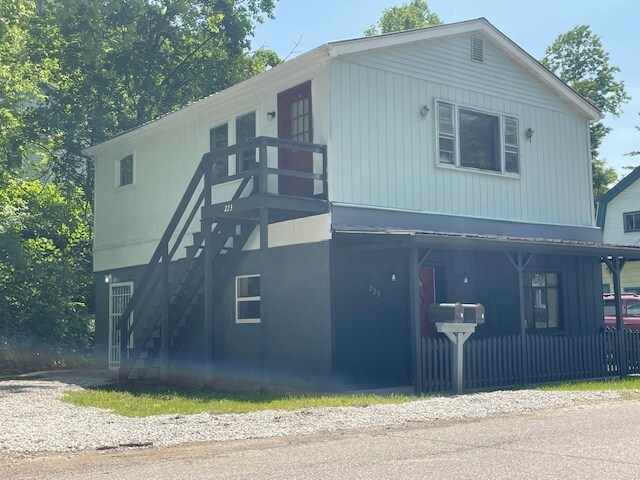 Foto del edificio - 223 Edgington Ln