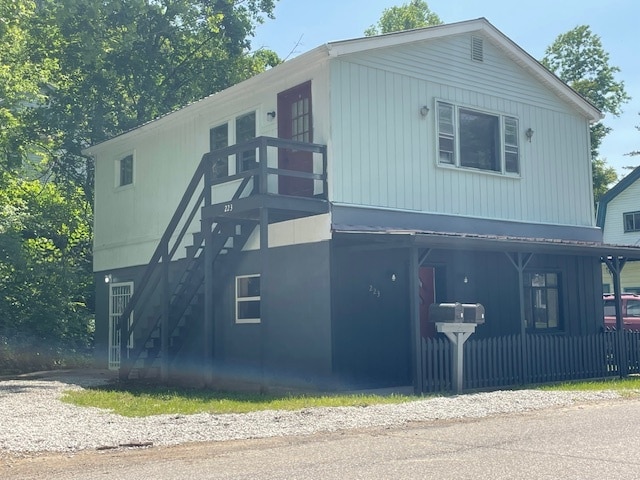 Building Photo - 223 Edgington Ln