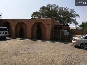 Building Photo - 1133 Kentucky St SE