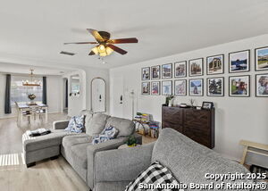 Building Photo - 502 Arabian