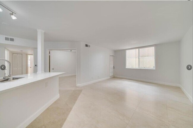 Foto del edificio - 4035 W McNab Rd