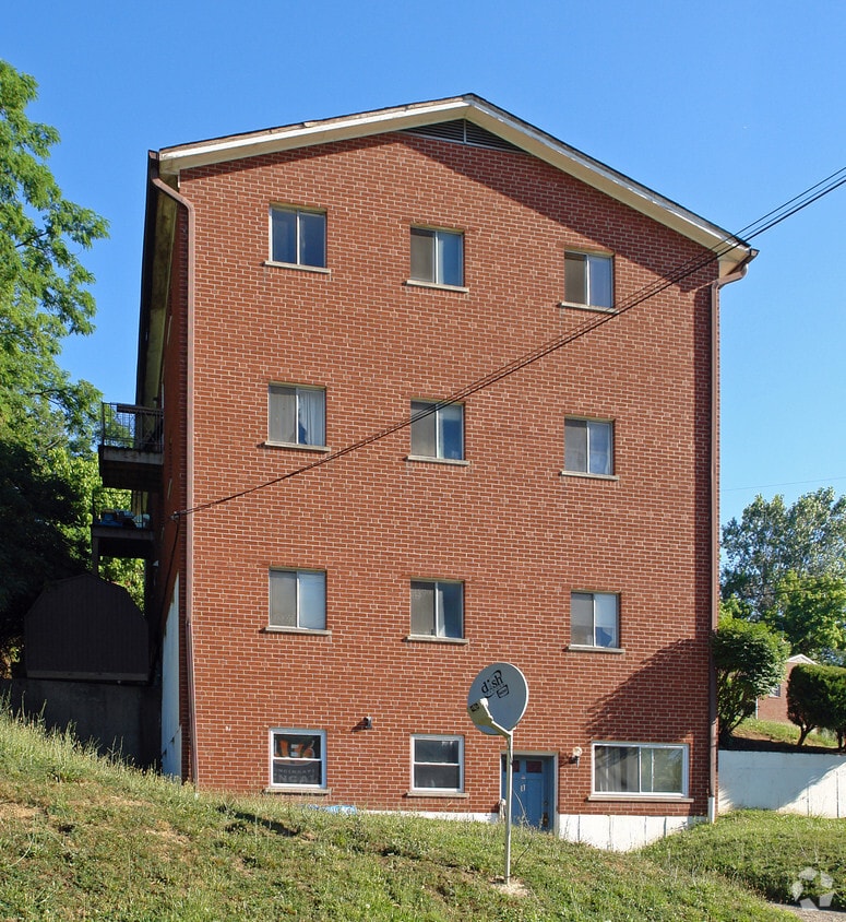 12 Bordeaux Dr, Newport, KY 41076 Apartments in Newport, KY