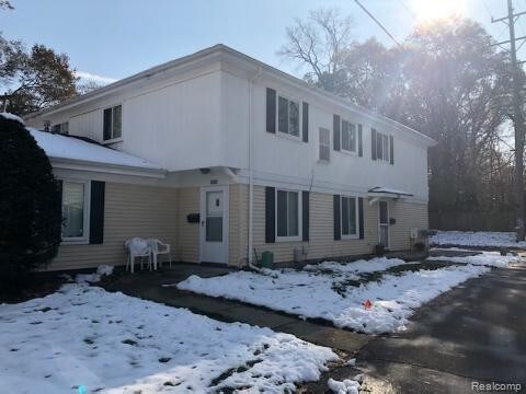 Foto principal - 38030 Greenwood St