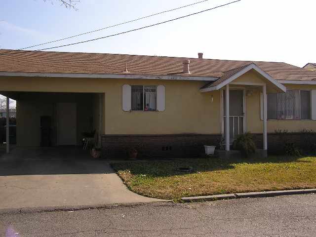 Primary Photo - 1052 Manor Ave