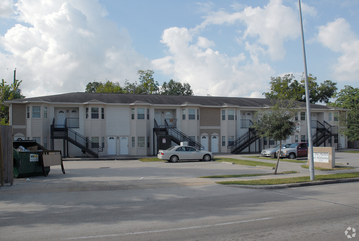 Building Photo - The Suites at Alabama
