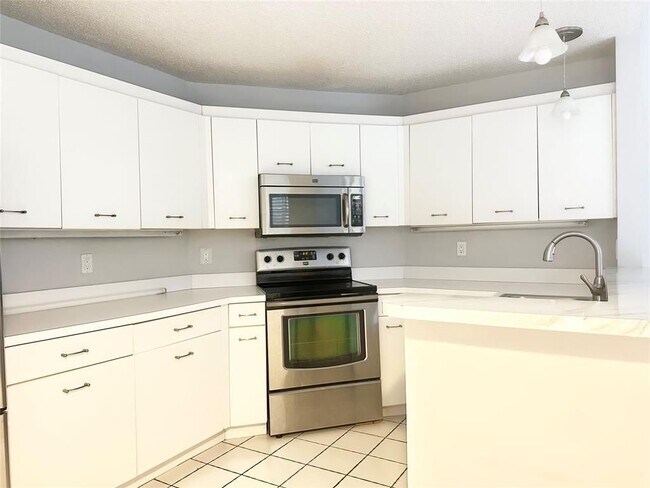 Foto del edificio - 10461 NW 12th Ct