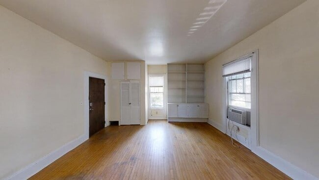 Photo - 406 N State St Apartment