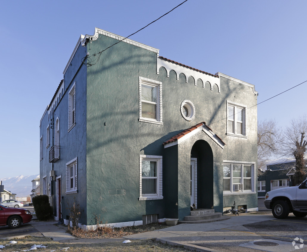 Building Photo - Mountain View Apartments