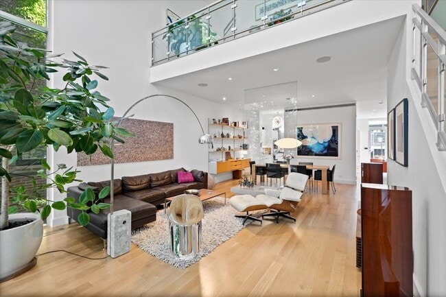 Foto del edificio - 1823 W Race Ave