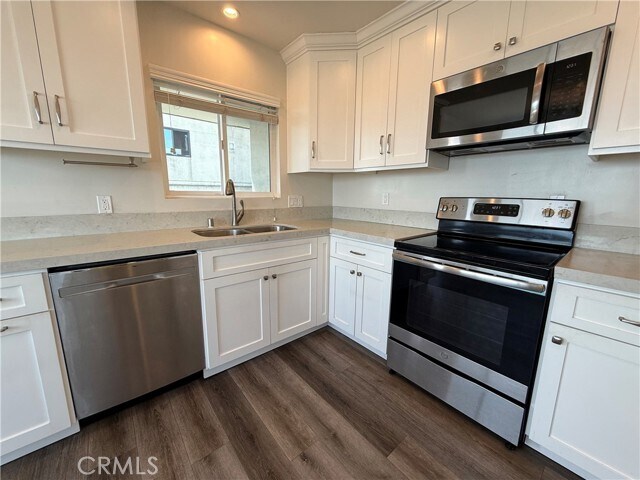 Foto del edificio - 665 W 34th St