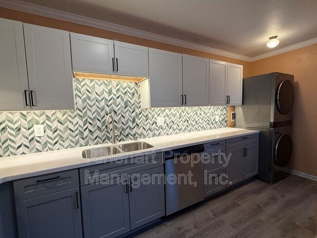 Foto del edificio - 285 S Herlong Ave