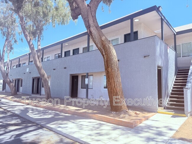 Foto del edificio - 219 W Fort Lowell Rd