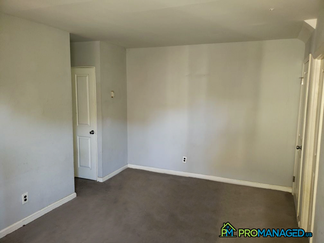 Foto del edificio - 7154 Hegerman St