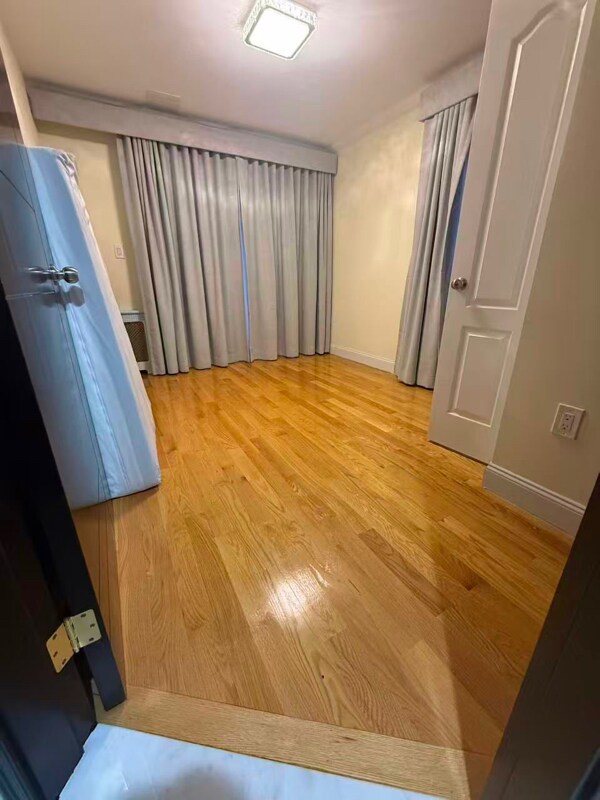 Foto del edificio - 120-13 9th Ave