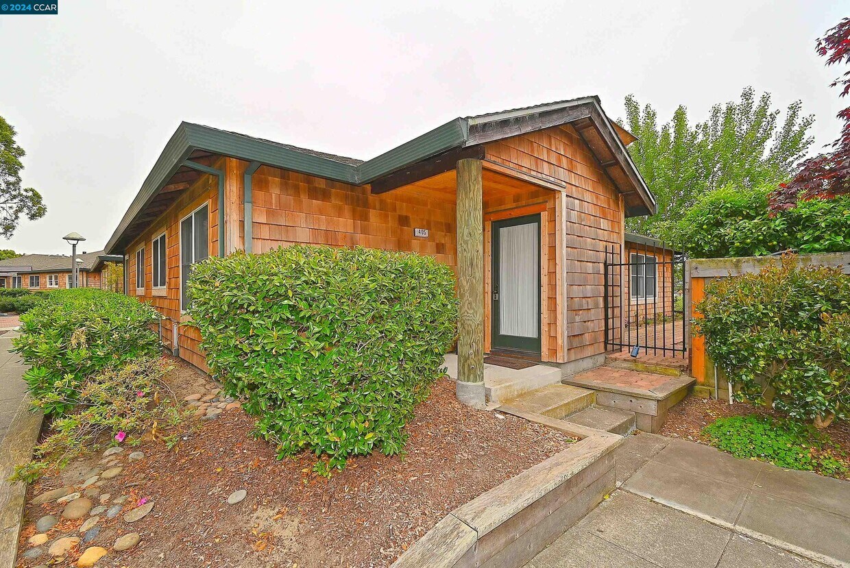 Foto principal - 405 C St
