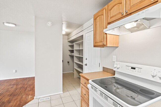 Foto del edificio - 9725 N Edison St