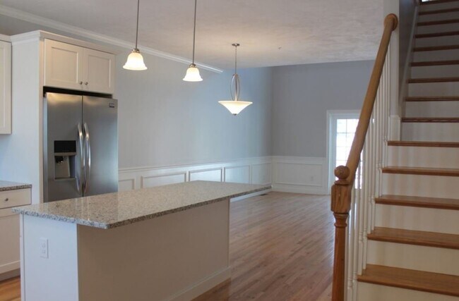 Building Photo - 59 Olympia Ave