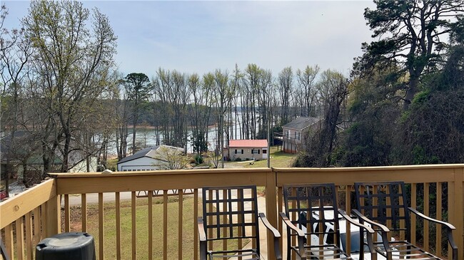 Building Photo - 160 Hudgins Lake Rd