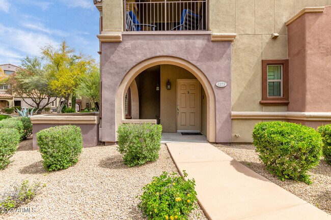 Building Photo - 3935 E Rough Rider Rd