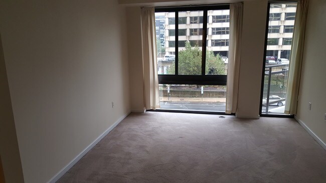 Foto del edificio - 1530 Key Blvd