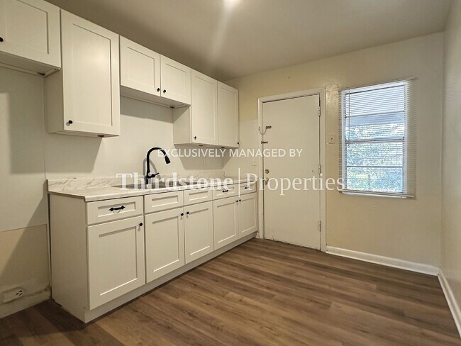 Foto del edificio - 5502 Plymouth St