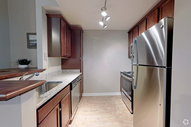 Interior Photo - Magnolia 61