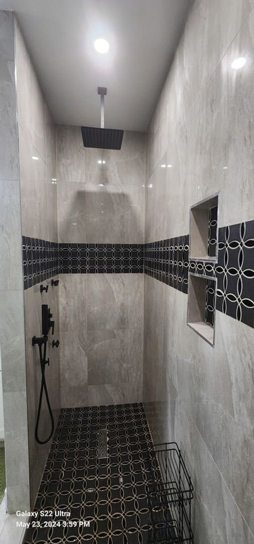 Foto del edificio - Charming 3BR/2BA/2 Car Garage Plus Den/Off...