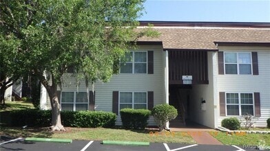 Building Photo - 2400 Forest Dr