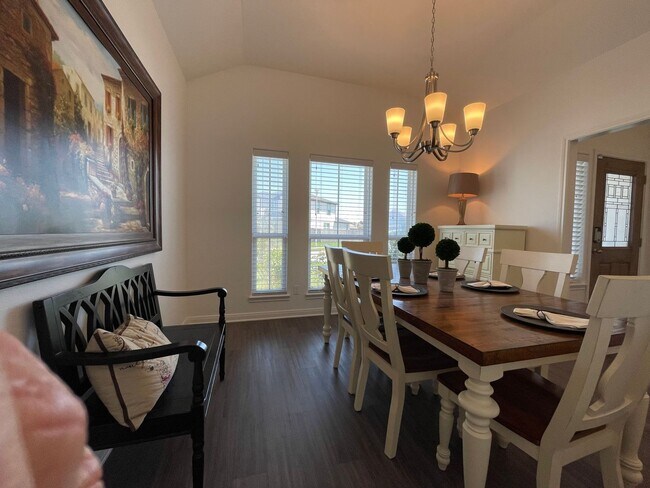 Building Photo - Terra Vista Beauty!