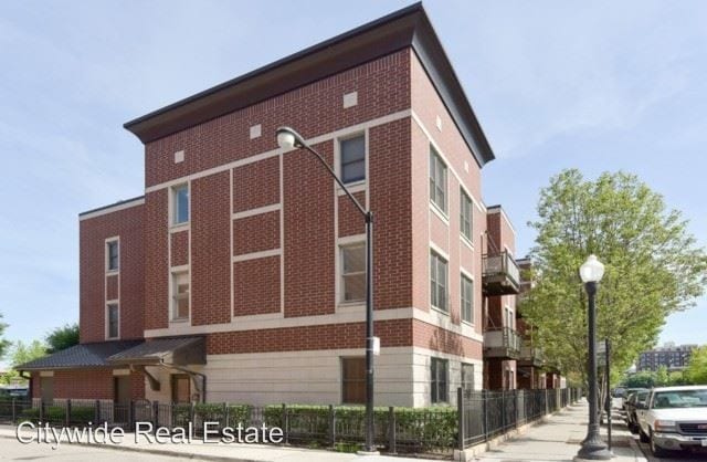 Building Photo - 2 br, 1 bath House - 757 W Liberty St #207