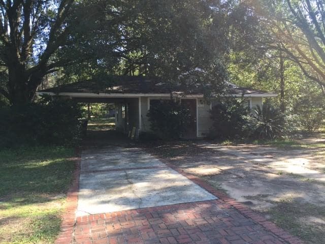 Primary Photo - 1412 Garland Dr
