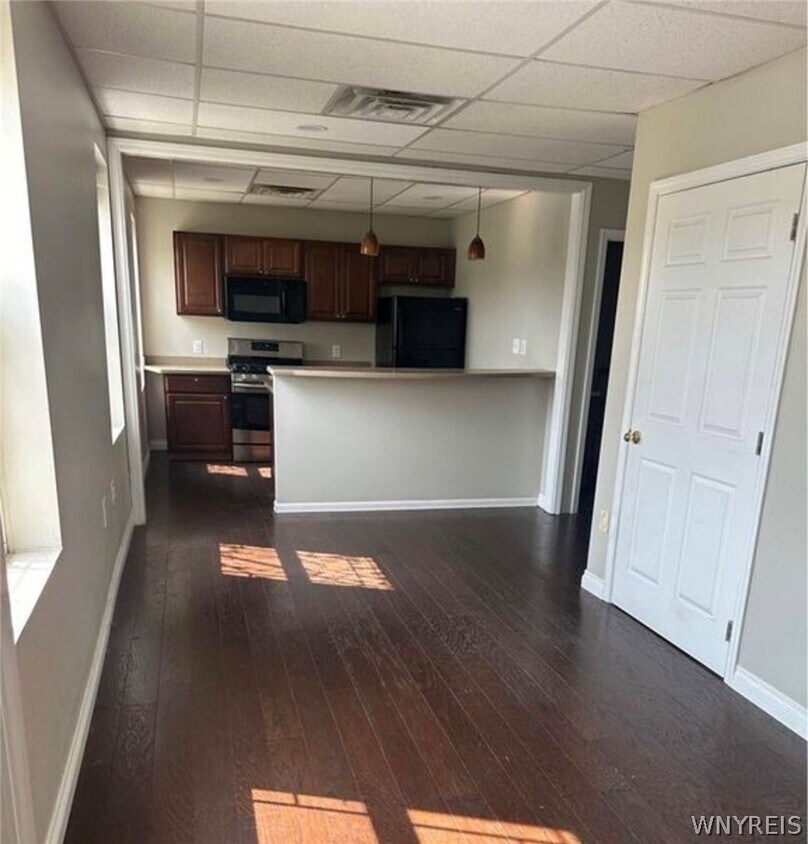 Foto del edificio - 3284 Walden Ave