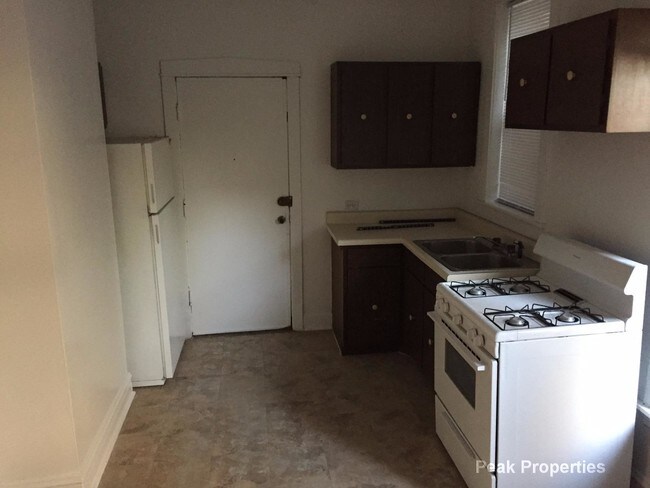 Foto del edificio - 545 W Arlington Pl