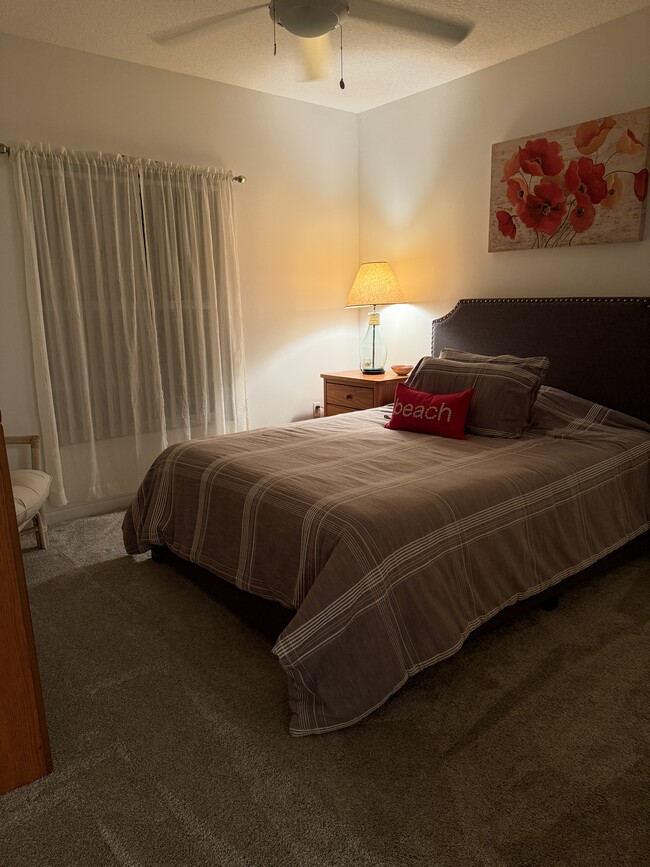 Building Photo - 5095 Fairways Cir