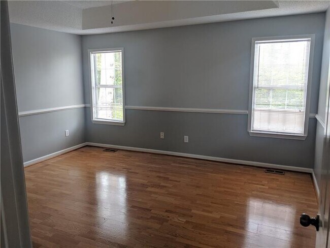 Building Photo - 6230 Weldon Dr