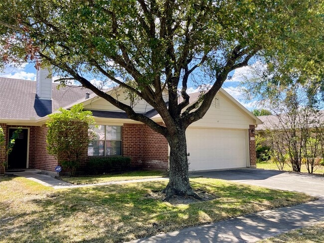 Building Photo - 15303 Kellerwood Dr