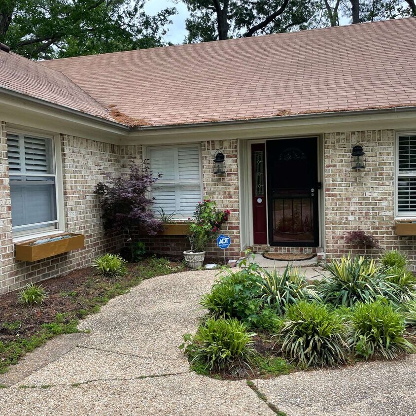 2240 N Lakeside Dr, Virginia Beach, VA 23454 House Rental in Virginia