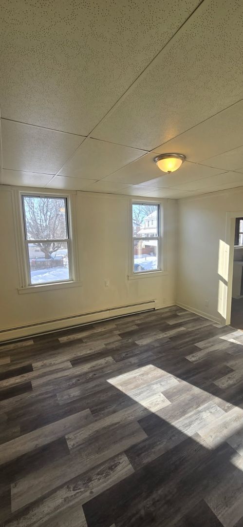 Building Photo - 154 Garibaldi Ave