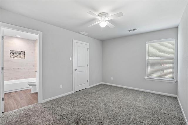 Building Photo - 916 N Throckmorton St
