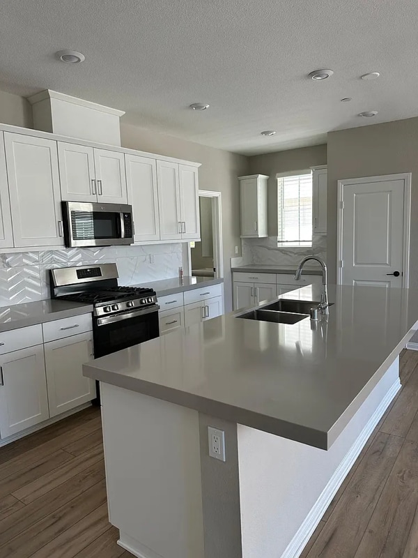 Building Photo - 2195 Bluestone Cir