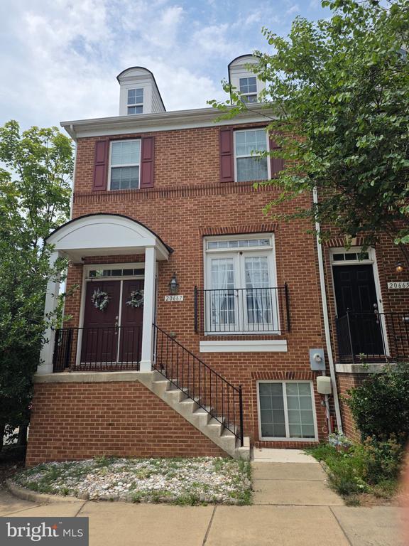 Building Photo - 20667 Maitland Terrace